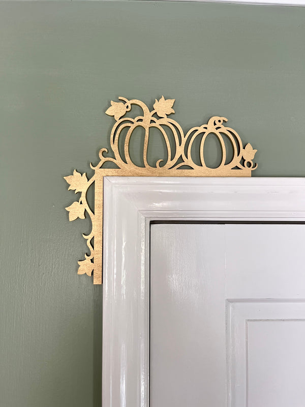 Pumpkin & Vine Door Corner Decoration